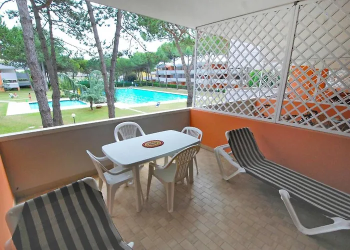 Solarium-5 By Interhome Daire