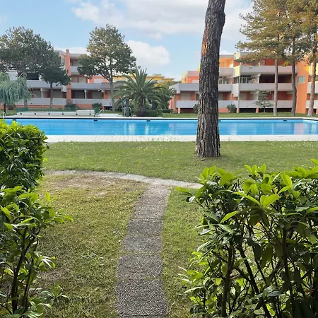 Solarium-5 By Interhome